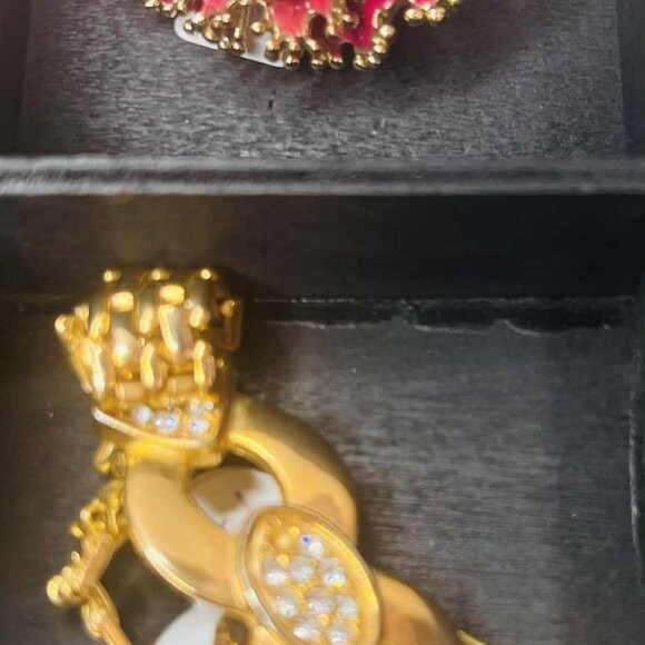 Vintage Gold-Tone Chain Bracelet with Crystal Accents — Statement 1990s Glam - Picture 5 of 8